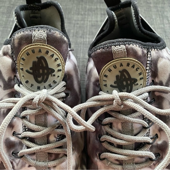 NIKE
W AIR HUARACHE RUN ULTRA PRINT - Picture 6 of 10